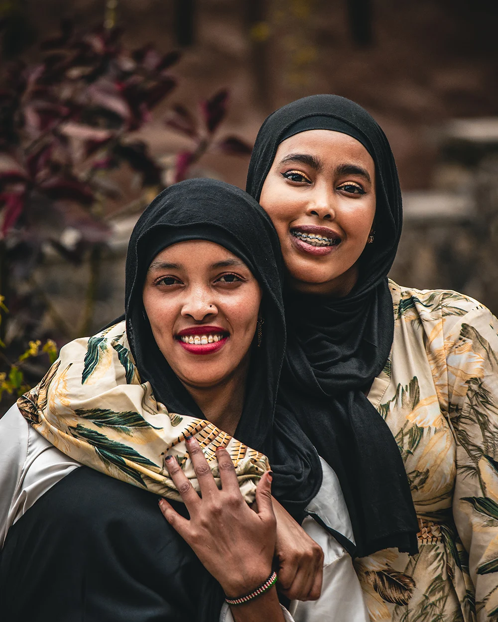 sisters, hugging, portrait